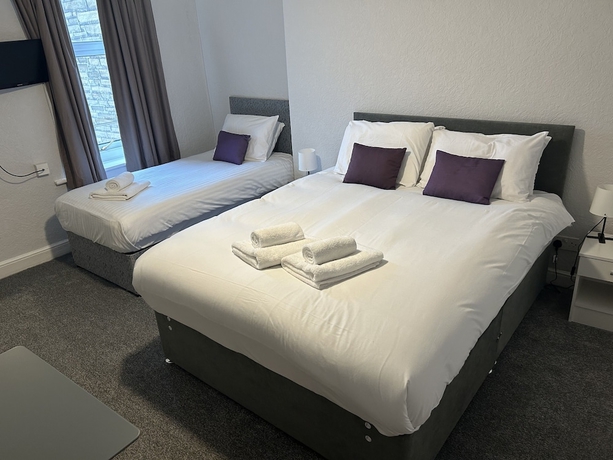 Imagen de la habitación del Hotel The Clifton, Morecambe. Foto 15