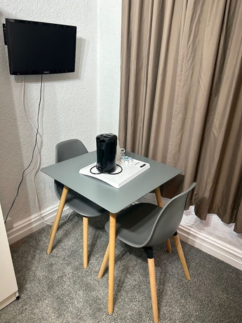 Imagen de la habitación del Hotel The Clifton, Morecambe. Foto 16