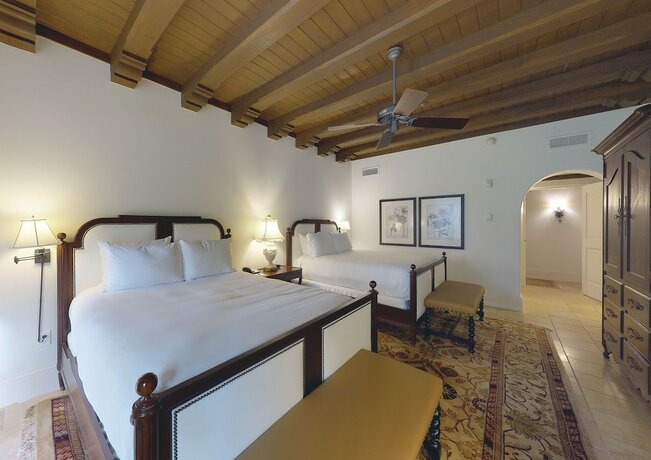 Imagen de la habitación del Hotel The Cloister. Foto 20