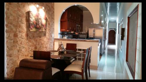 Imagen de la habitación del Hotel The Clover Home. Foto 6