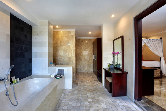 Imagen de la habitación del Hotel The Club Villas. Foto 3