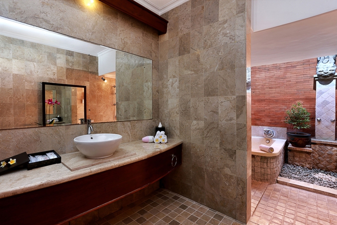 Imagen de la habitación del Hotel The Club Villas. Foto 5