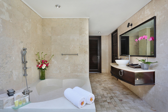 Imagen de la habitación del Hotel The Club Villas. Foto 11