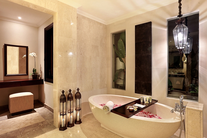 Imagen de la habitación del Hotel The Club Villas. Foto 13