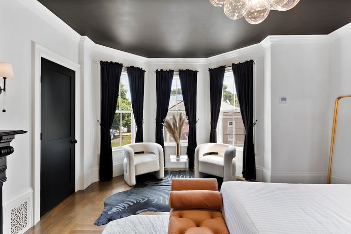 Imagen de la habitación del Hotel The Coach House, Salem. Foto 15