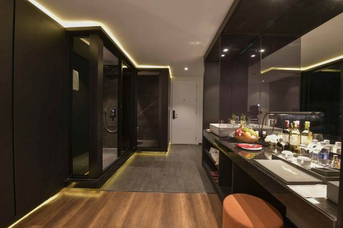 Imagen de la habitación del Hotel The Code and Spa. Foto 10