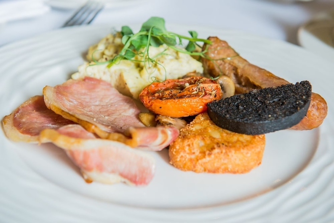 Imagen del bar/restaurante del Hotel The Coed-y-mwstwr. Foto 3