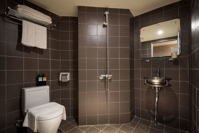Imagen de la habitación del Hotel The Cole. Foto 15