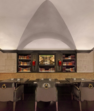 Imagen del bar/restaurante del Hotel The College Green Dublin, Autograph Collection. Foto 2