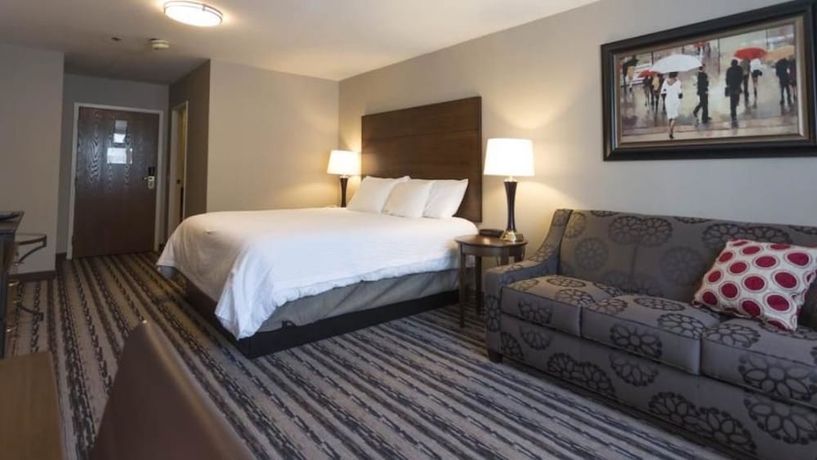 Imagen de la habitación del Hotel The Colonial. Foto 7