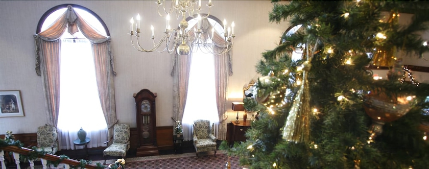 Imagen de los interiores del Hotel The Colonial, Gardner. Foto 16