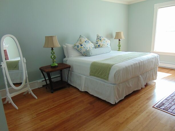 Imagen general del Hotel The Colonial Inn. Foto 1
