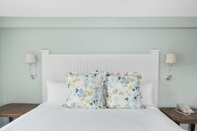 Imagen de la habitación del Hotel The Colonial Inn. Foto 20