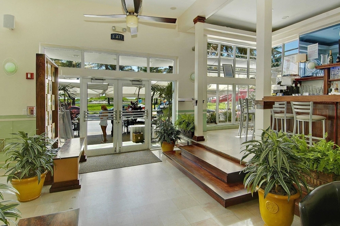 Imagen de los interiores del Hotel The Colony. Foto 14