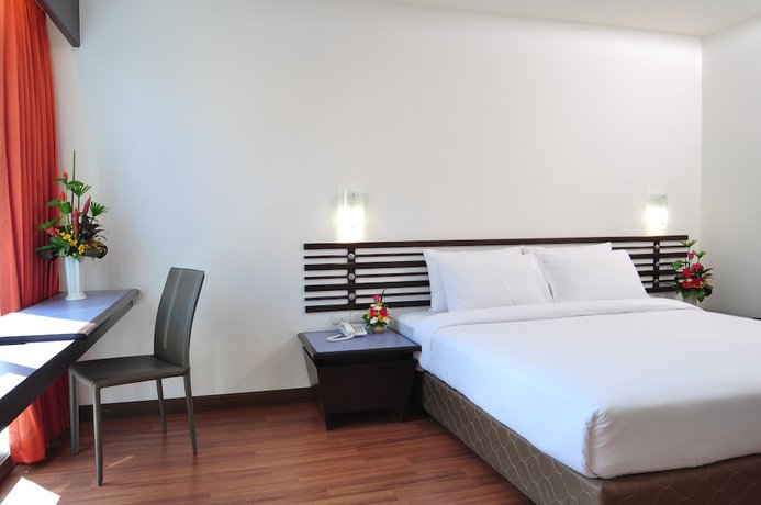 Imagen de la habitación del Hotel The Color Hat Yai. Foto 5