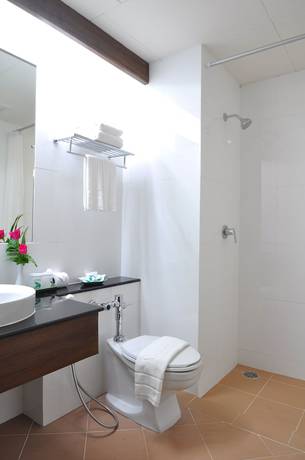 Imagen de la habitación del Hotel The Color Hat Yai. Foto 11