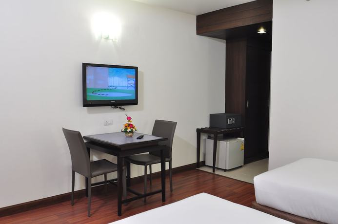 Imagen de la habitación del Hotel The Color Hat Yai. Foto 13