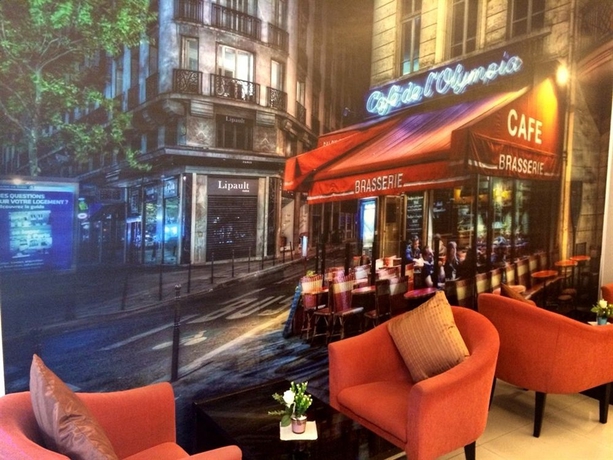 Imagen de los interiores del Hotel The Color Living. Foto 6