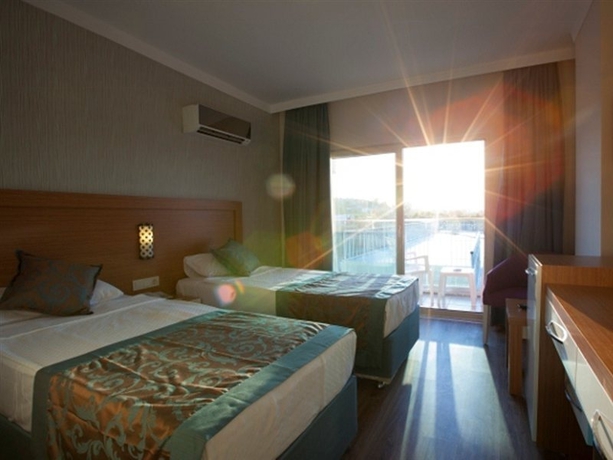 Imagen general del Hotel The Colours Side. Foto 6