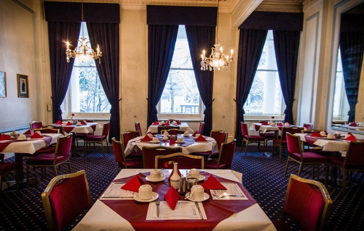 Imagen del bar/restaurante del Hotel The Columbia. Foto 2