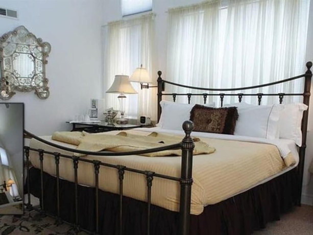 Imagen de la habitación del Hotel The Columbia Inn At Peralynna Manor. Foto 11