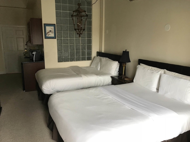 Imagen de la habitación del Hotel The Columbia Inn At Peralynna Manor. Foto 13
