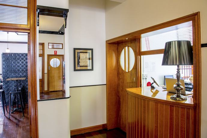 Imagen de los interiores del Hotel The Commercial Boutique. Foto 20