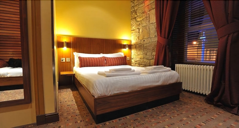 Imagen de la habitación del Hotel The Commercial. Foto 2