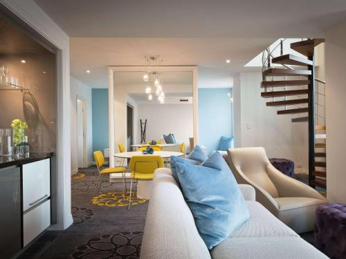 Imagen de la habitación del Hotel The Como Melbourne. Foto 17