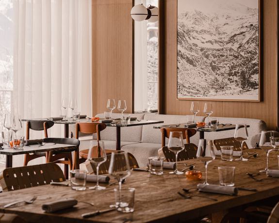 Imagen del bar/restaurante del Hotel The Comodo Bad Gastein, A Member Of Designs. Foto 7