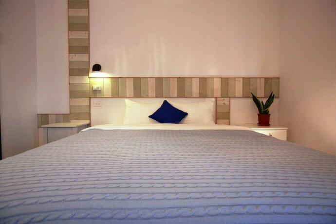 Imagen de la habitación del Hotel The Compass Inn. Foto 19