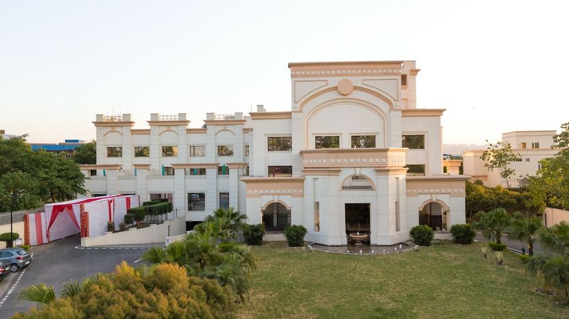 Imagen general del Hotel The Competent Palace. Foto 7