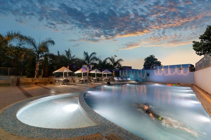 Imagen general del Hotel The Competent Palace. Foto 14
