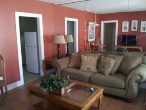 Imagen de la habitación del Hotel The Conch House Marina Resort. Foto 13