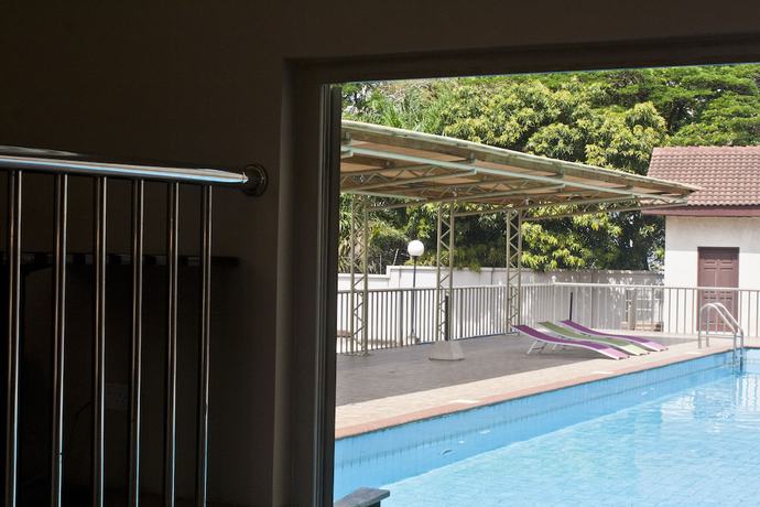 Imagen de la piscina del Hotel The Congress. Foto 19