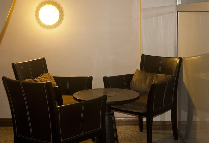Imagen de los interiores del Hotel The Congress. Foto 18