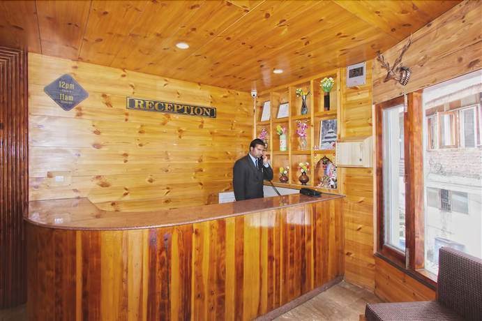 Imagen de los interiores del Hotel The Conifer. Foto 16