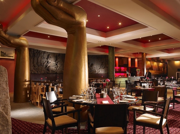 Imagen del bar/restaurante del Hotel The Connacht. Foto 5