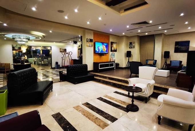 Imagen de los interiores del Hotel The Continent Residence. Foto 9