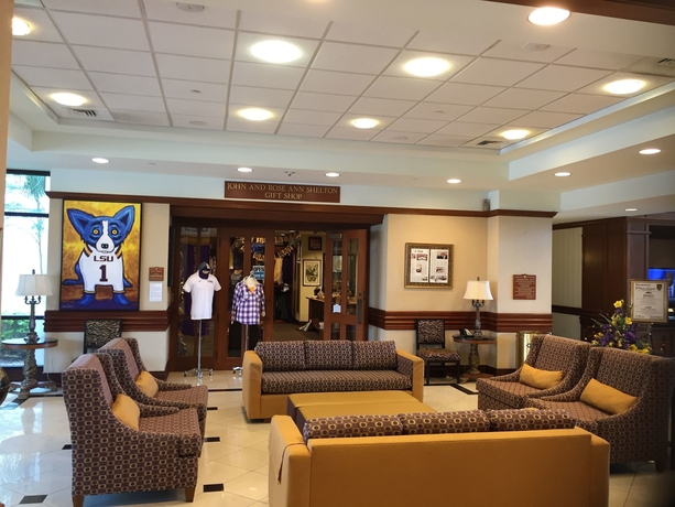 Imagen de los interiores del Hotel The Cook and Conference Center. Foto 13