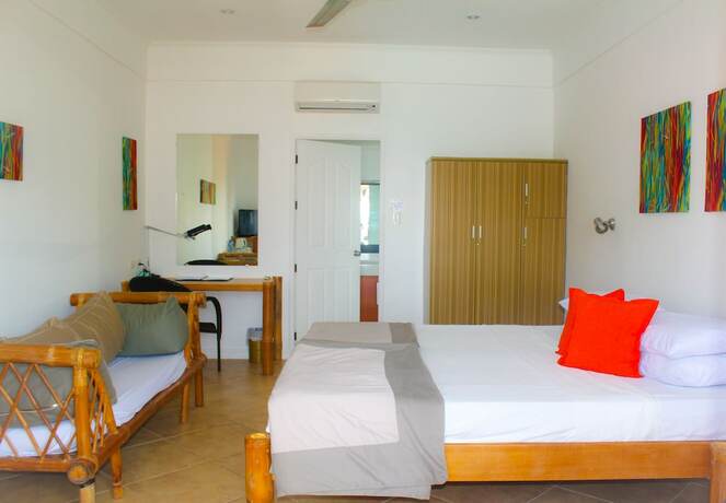 Imagen general del Hotel The Coral Beach Club. Foto 7