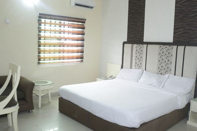 Imagen de la habitación del Hotel The Coral Reef. Foto 4