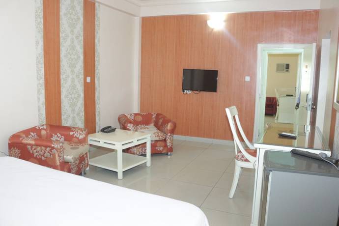 Imagen de la habitación del Hotel The Coral Reef. Foto 10