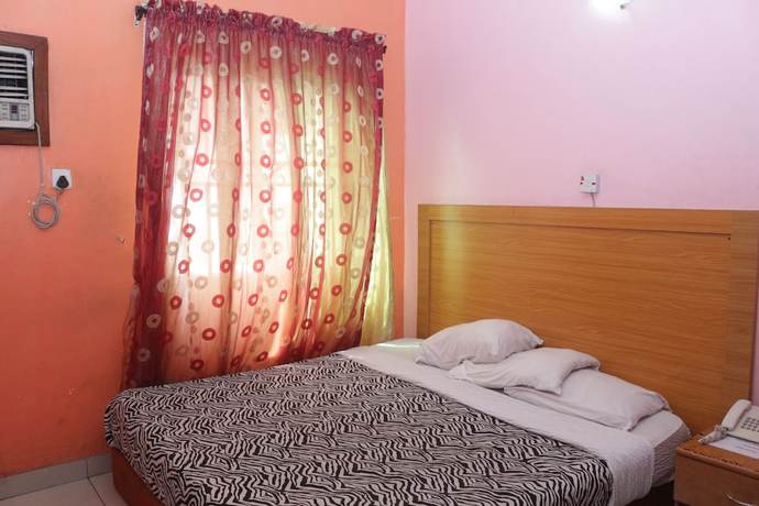 Imagen de la habitación del Hotel The Coral Reef. Foto 12