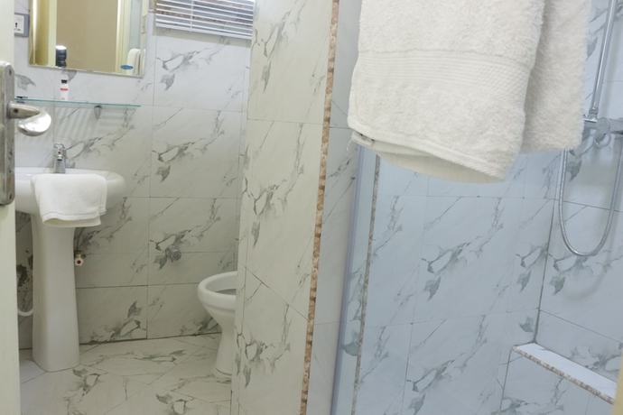 Imagen de la habitación del Hotel The Coral Reef. Foto 18