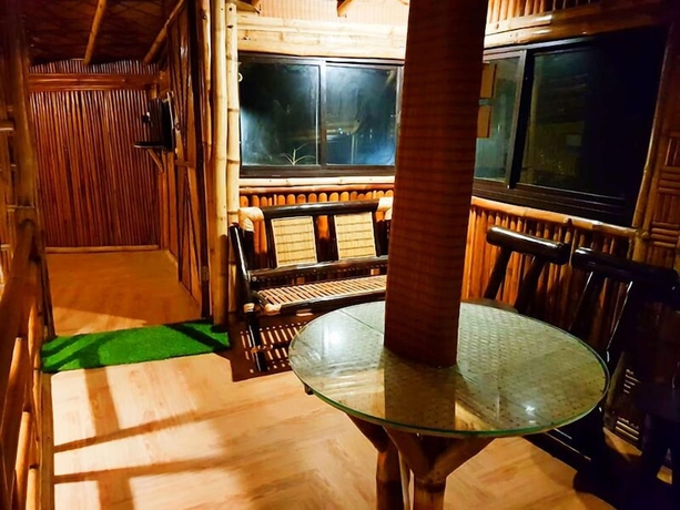 Imagen del bar/restaurante del Hotel The Corbett Downtown Resort. Foto 4