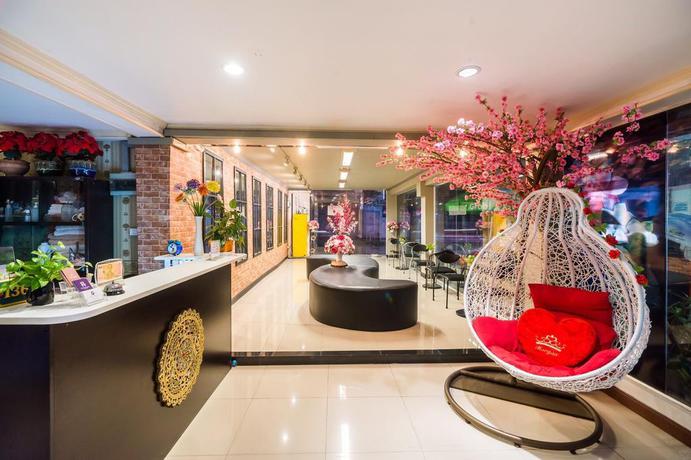 Imagen de los interiores del Hotel The Corner Ratchada. Foto 13