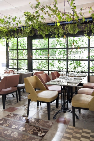 Imagen del bar/restaurante del Hotel The Corner Roma. Foto 9