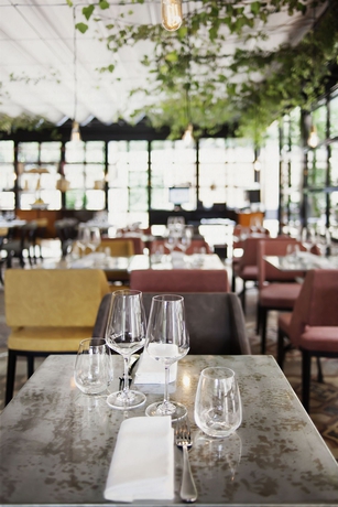 Imagen del bar/restaurante del Hotel The Corner Roma. Foto 13