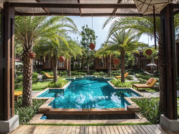 Imagen de la piscina del Hotel The Cottage Aonang. Foto 16